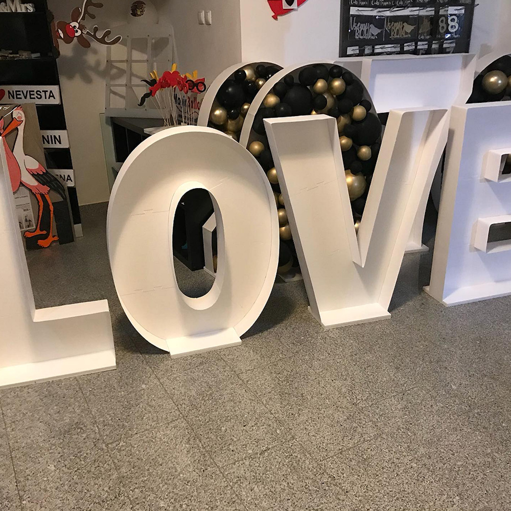 Marco de globos con letras gra - Wedding Z reseña y precio